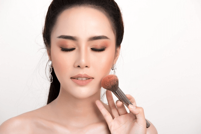 แต่งหน้ารับปริญญา