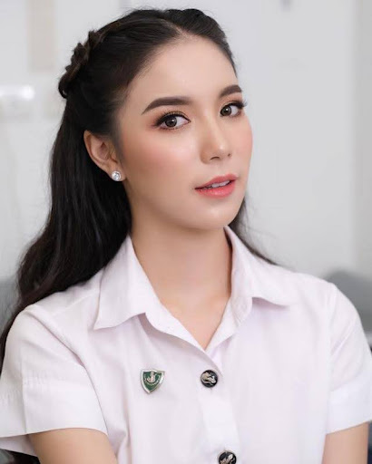 แต่งหน้ารับปริญญา